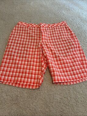 Walter Hagen Red and White Plaid Flat Front Shorts